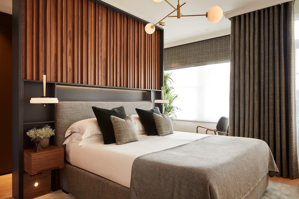 Principle bedroom with Parsons green & fulham style terraced family home.