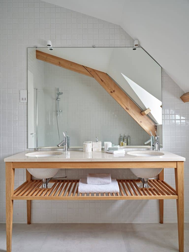 Bathroom counter in modern en-suite bathroom.